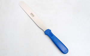 Uncarded - Straight Blue Handle Spatula 8 inch